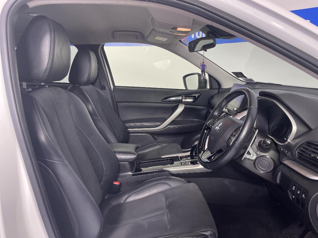 Photo '16' of Mitsubishi Eclipse Cross Photo '16' of Mitsubishi Eclipse Cross