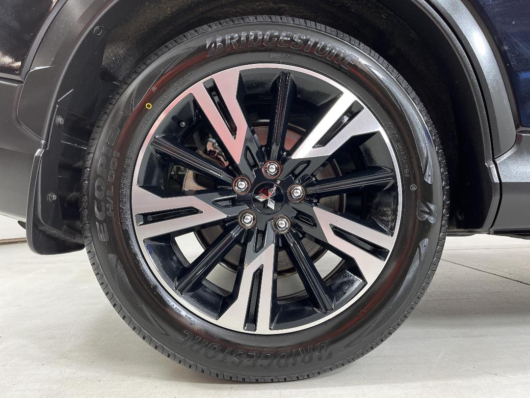 Photo '12' of Mitsubishi Eclipse Cross Photo '12' of Mitsubishi Eclipse Cross