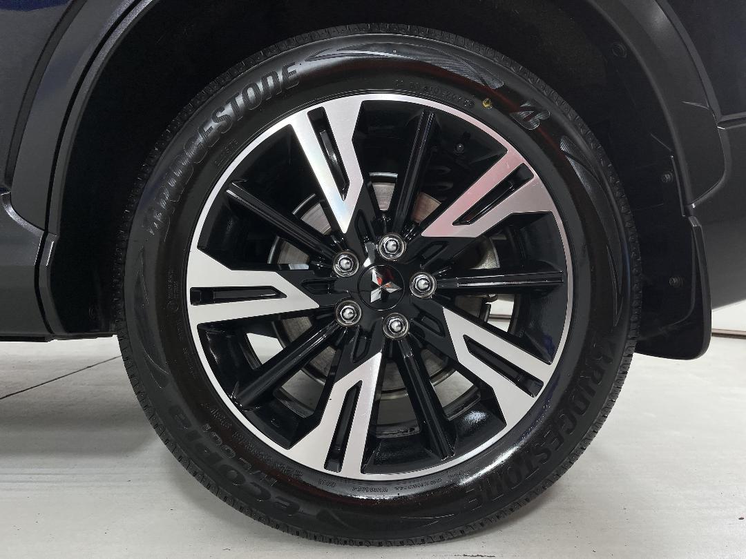 Photo '11' of Mitsubishi Eclipse Cross Photo '11' of Mitsubishi Eclipse Cross