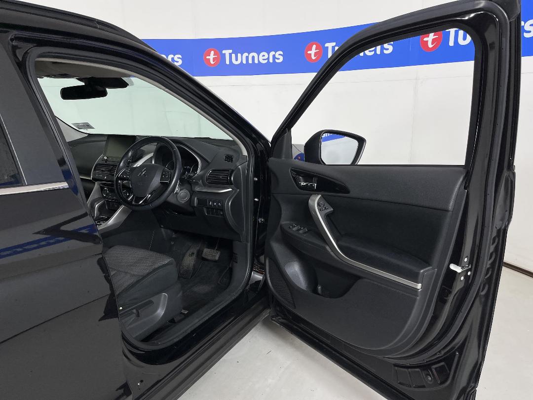 Photo '15' of Mitsubishi Eclipse Cross Photo '15' of Mitsubishi Eclipse Cross