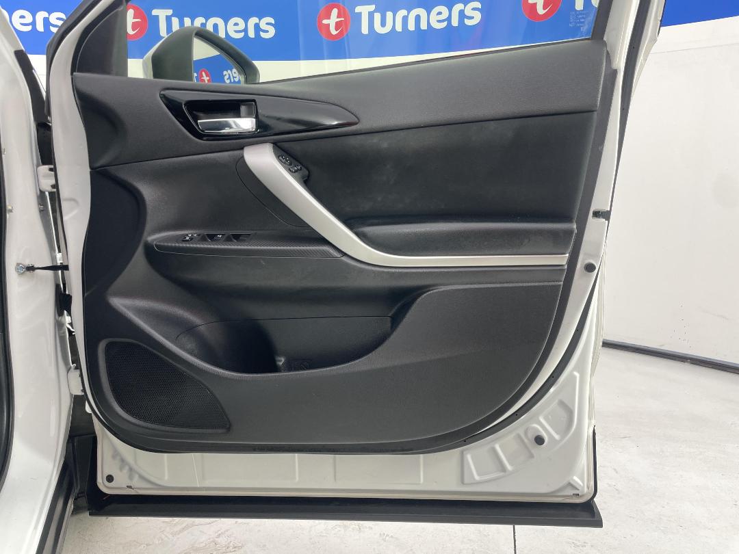 Photo '15' of Mitsubishi Eclipse Cross