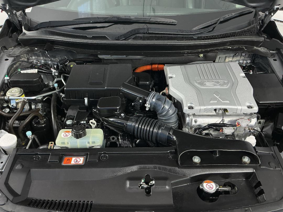 Photo '13' of Mitsubishi Eclipse Cross