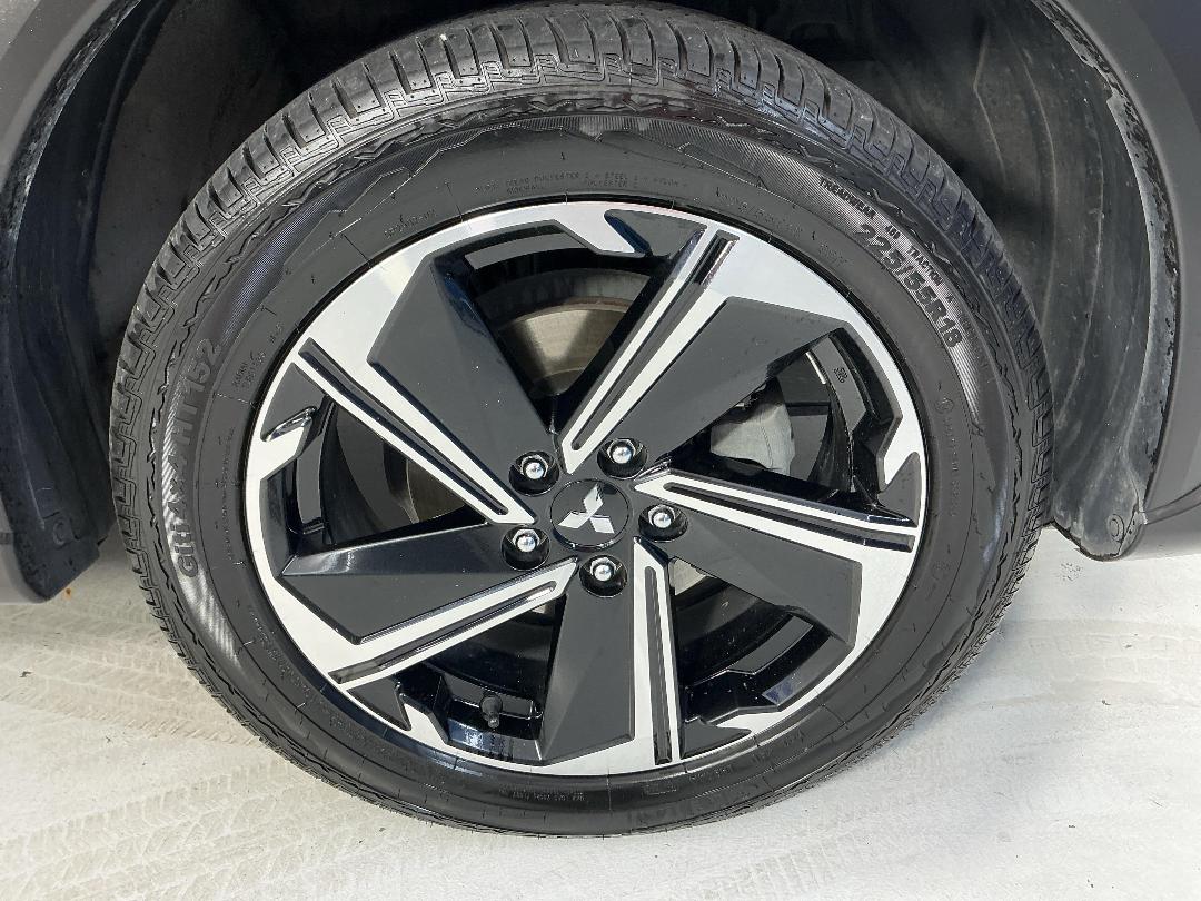 Photo '9' of Mitsubishi Eclipse Cross