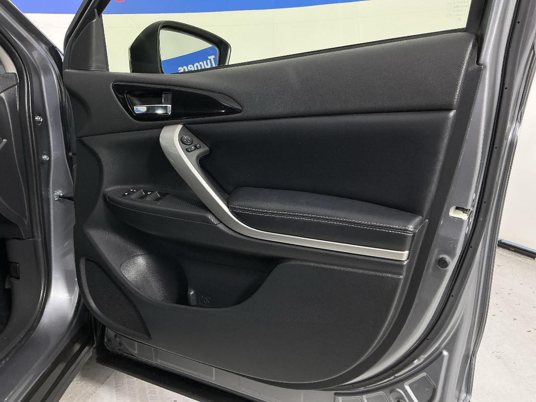 Photo '15' of Mitsubishi Eclipse Cross