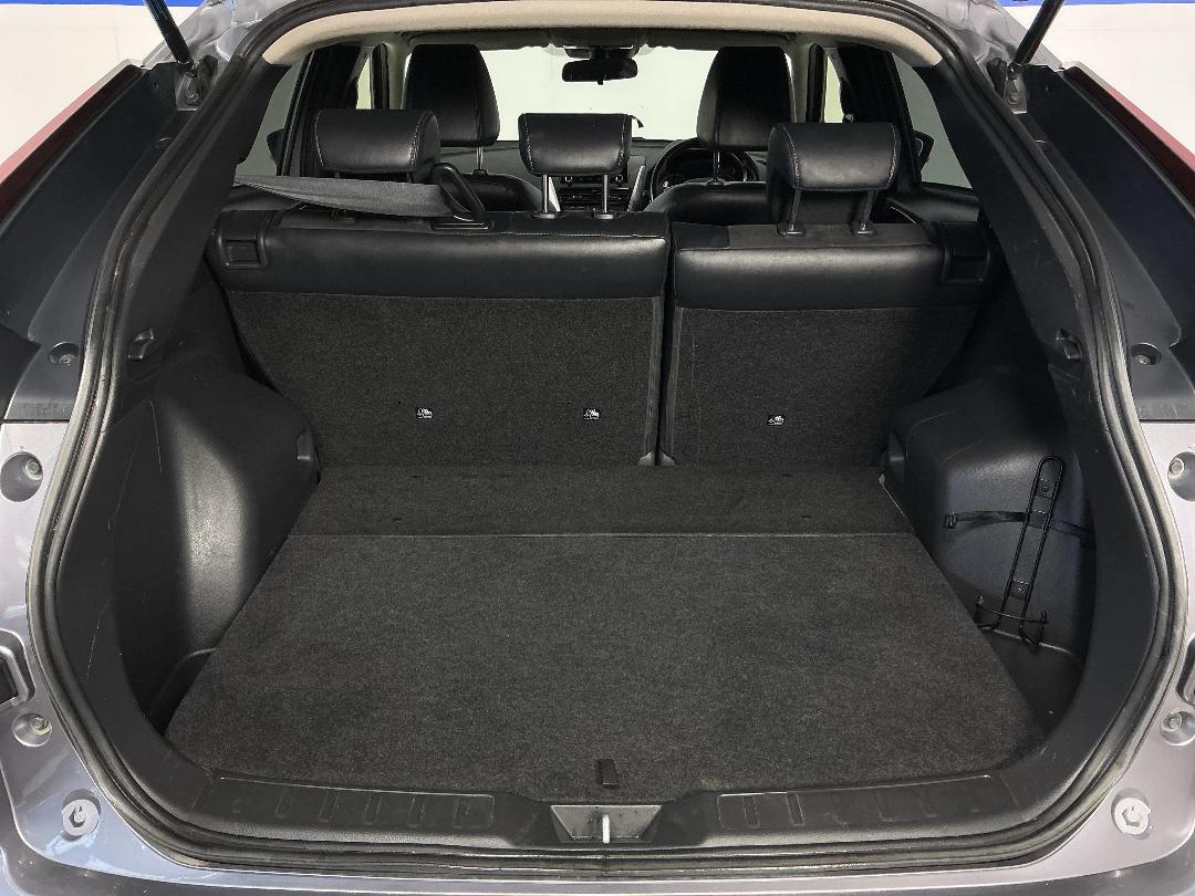 Photo '14' of Mitsubishi Eclipse Cross