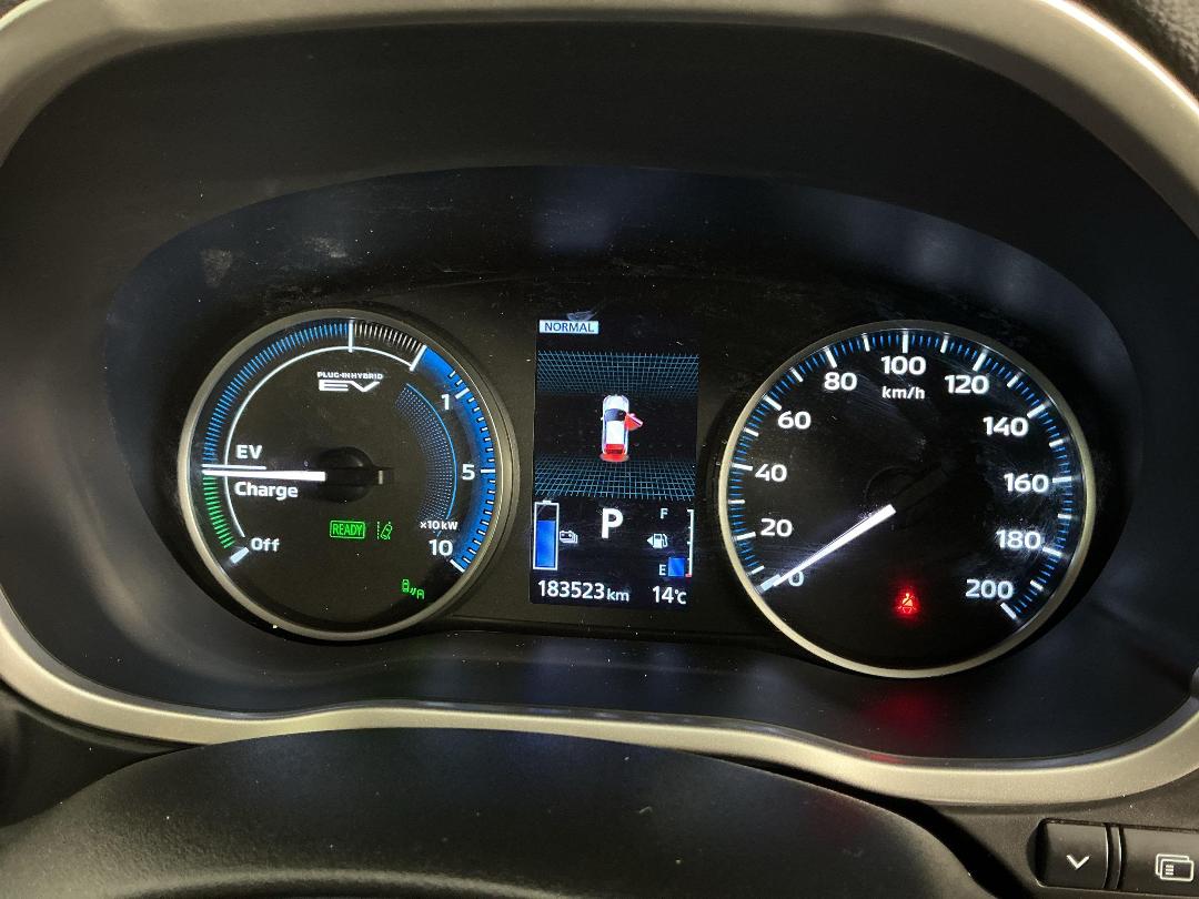 Photo '21' of Mitsubishi Eclipse Cross