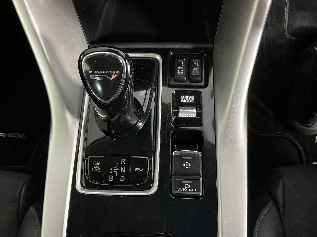 Photo '23' of Mitsubishi Eclipse Cross