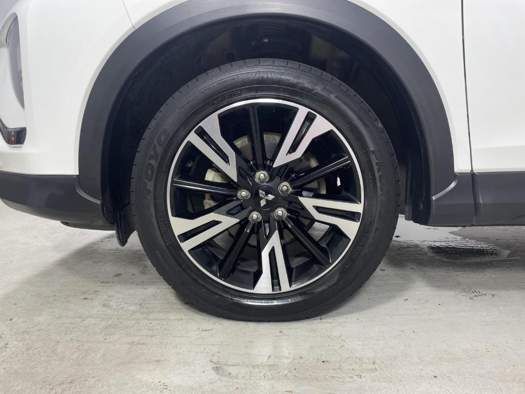 Photo '10' of Mitsubishi Eclipse Cross