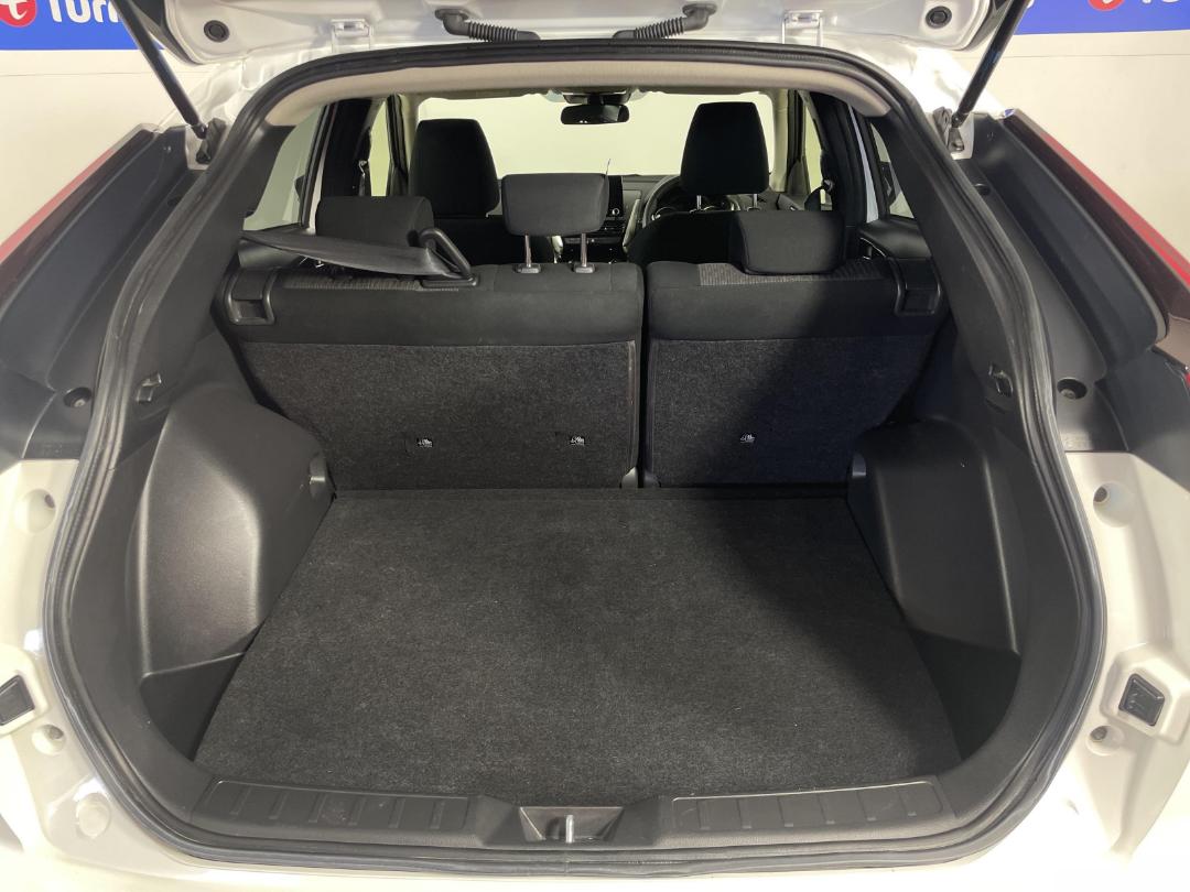 Photo '14' of Mitsubishi Eclipse Cross