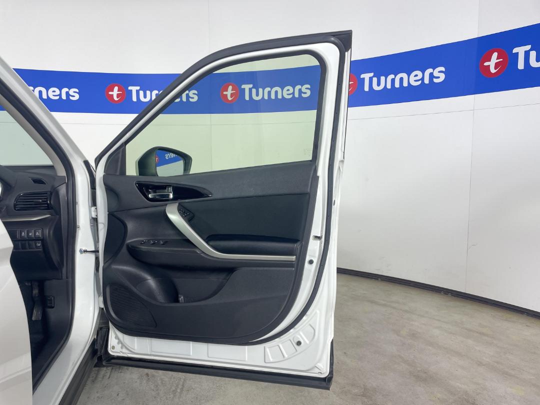 Photo '15' of Mitsubishi Eclipse Cross