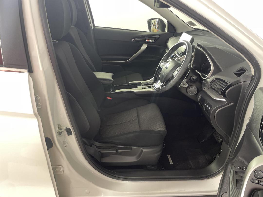 Photo '16' of Mitsubishi Eclipse Cross