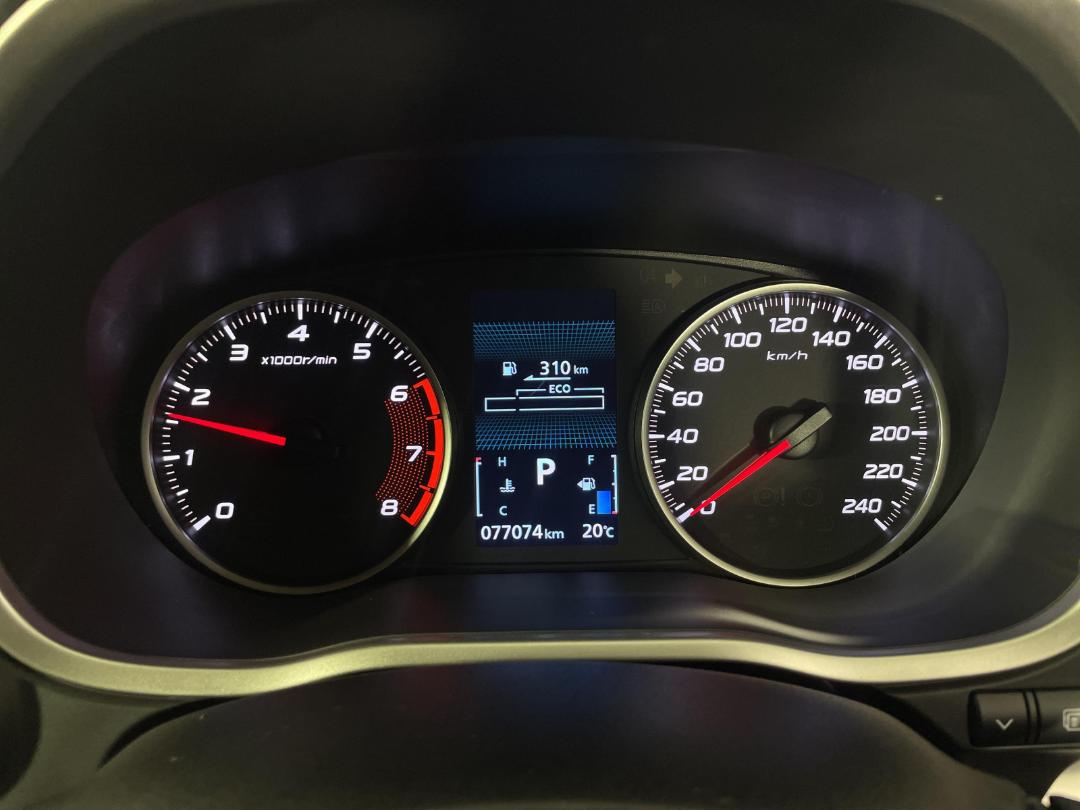 Photo '21' of Mitsubishi Eclipse Cross