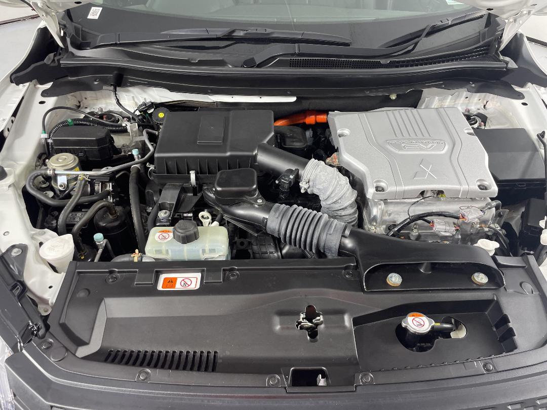 Photo '13' of Mitsubishi Eclipse Cross Photo '13' of Mitsubishi Eclipse Cross