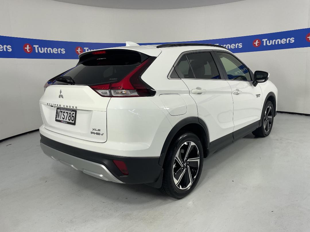 Photo '7' of Mitsubishi Eclipse Cross Photo '7' of Mitsubishi Eclipse Cross