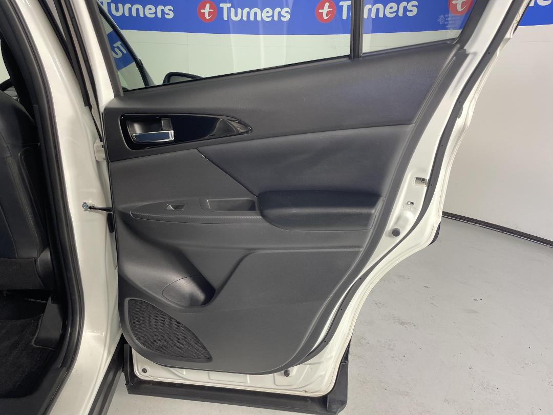 Photo '19' of Mitsubishi Eclipse Cross Photo '19' of Mitsubishi Eclipse Cross