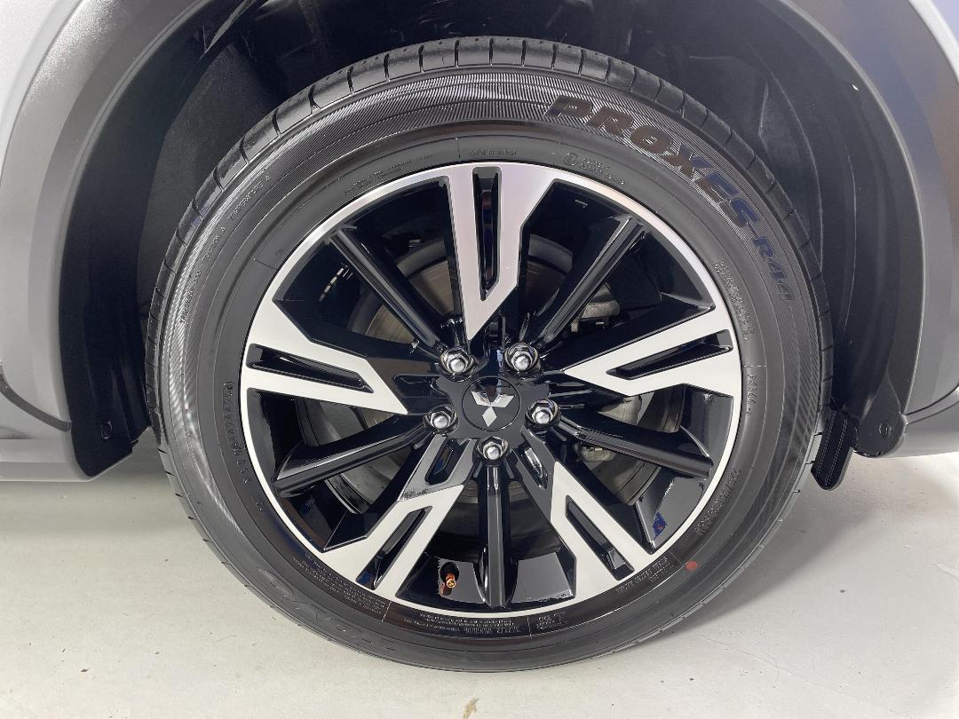 Photo '9' of Mitsubishi Eclipse Cross