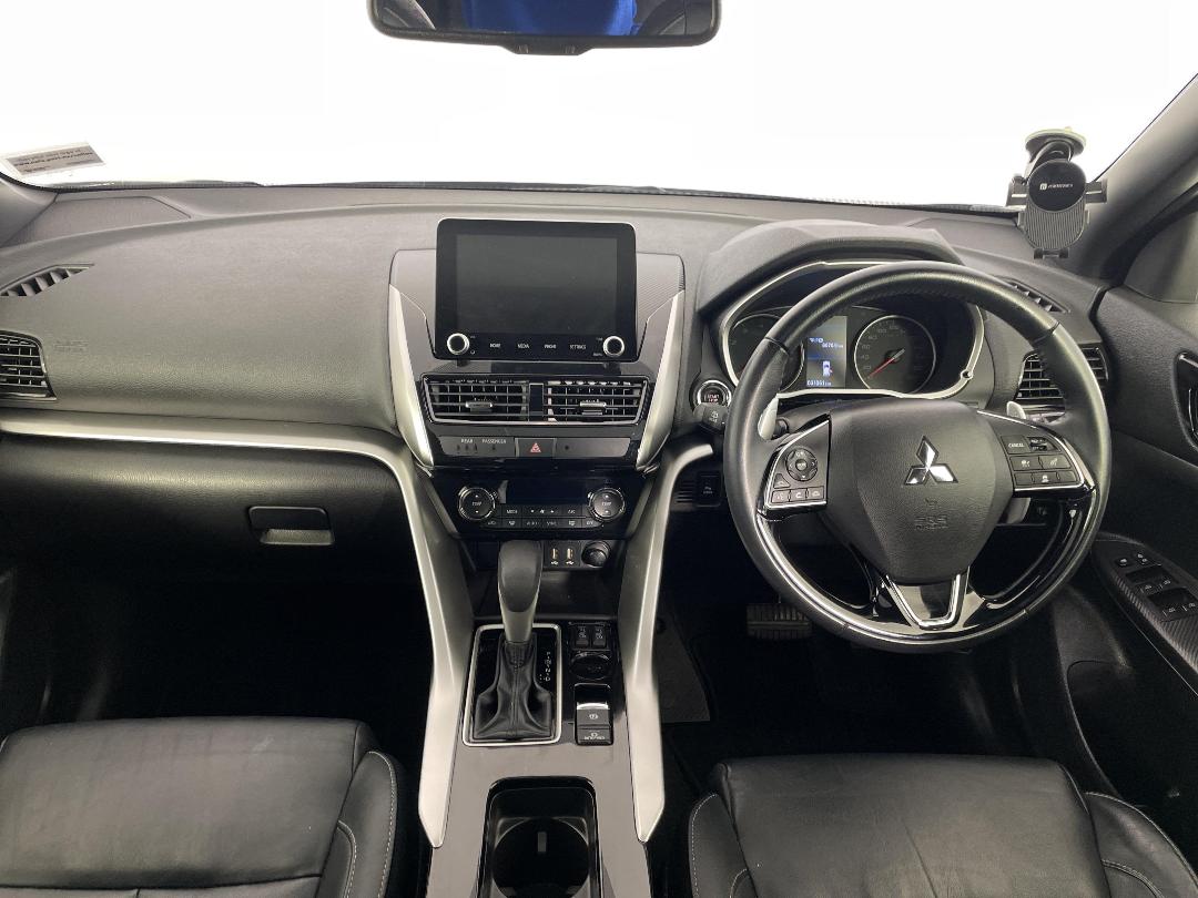 Photo '17' of Mitsubishi Eclipse Cross