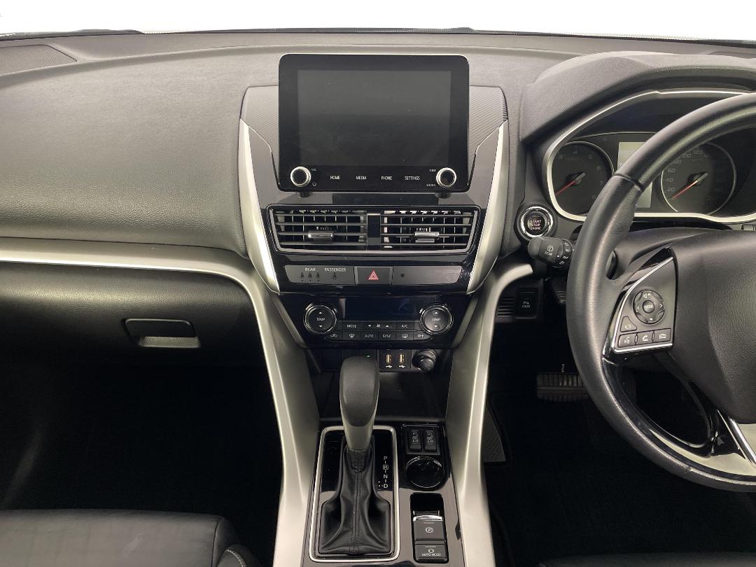 Photo '18' of Mitsubishi Eclipse Cross