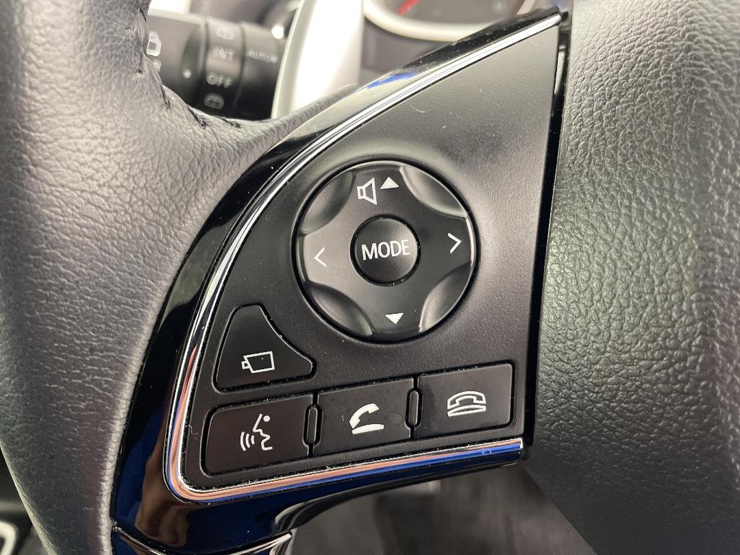 Photo '27' of Mitsubishi Eclipse Cross