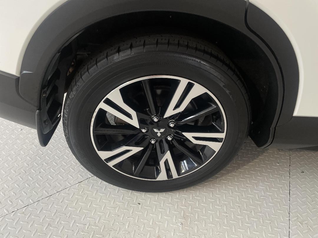 Photo '12' of Mitsubishi Eclipse Cross