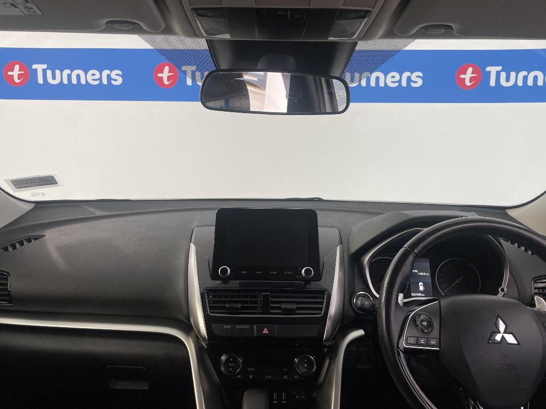 Photo '17' of Mitsubishi Eclipse Cross