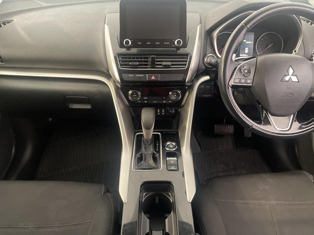 Photo '18' of Mitsubishi Eclipse Cross