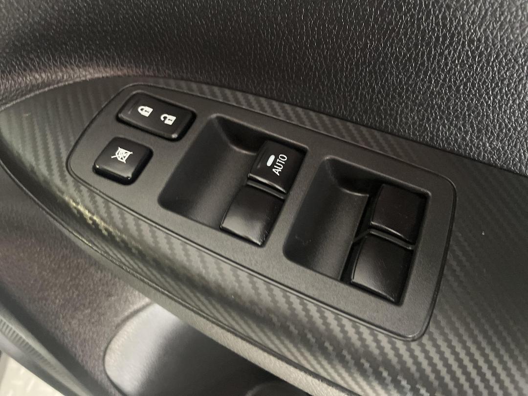 Photo '23' of Mitsubishi Eclipse Cross