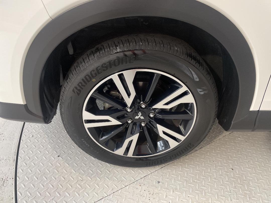 Photo '10' of Mitsubishi Eclipse Cross Photo '10' of Mitsubishi Eclipse Cross