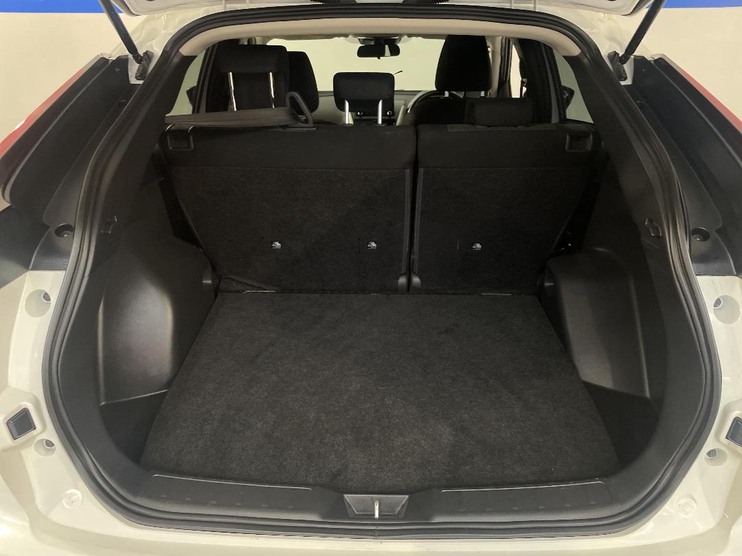 Photo '14' of Mitsubishi Eclipse Cross Photo '14' of Mitsubishi Eclipse Cross