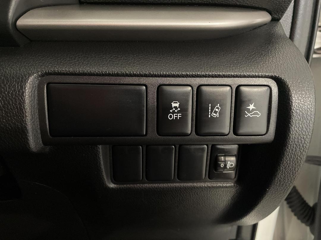 Photo '25' of Mitsubishi Eclipse Cross Photo '25' of Mitsubishi Eclipse Cross