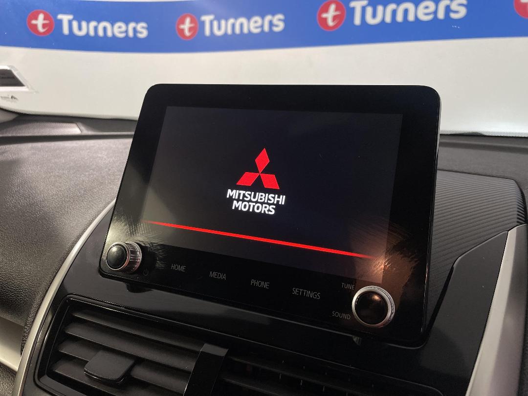 Photo '29' of Mitsubishi Eclipse Cross Photo '29' of Mitsubishi Eclipse Cross