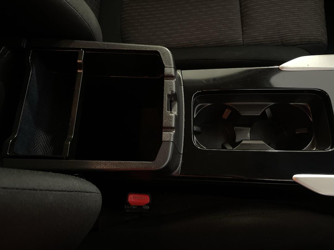 Photo '33' of Mitsubishi Eclipse Cross Photo '33' of Mitsubishi Eclipse Cross