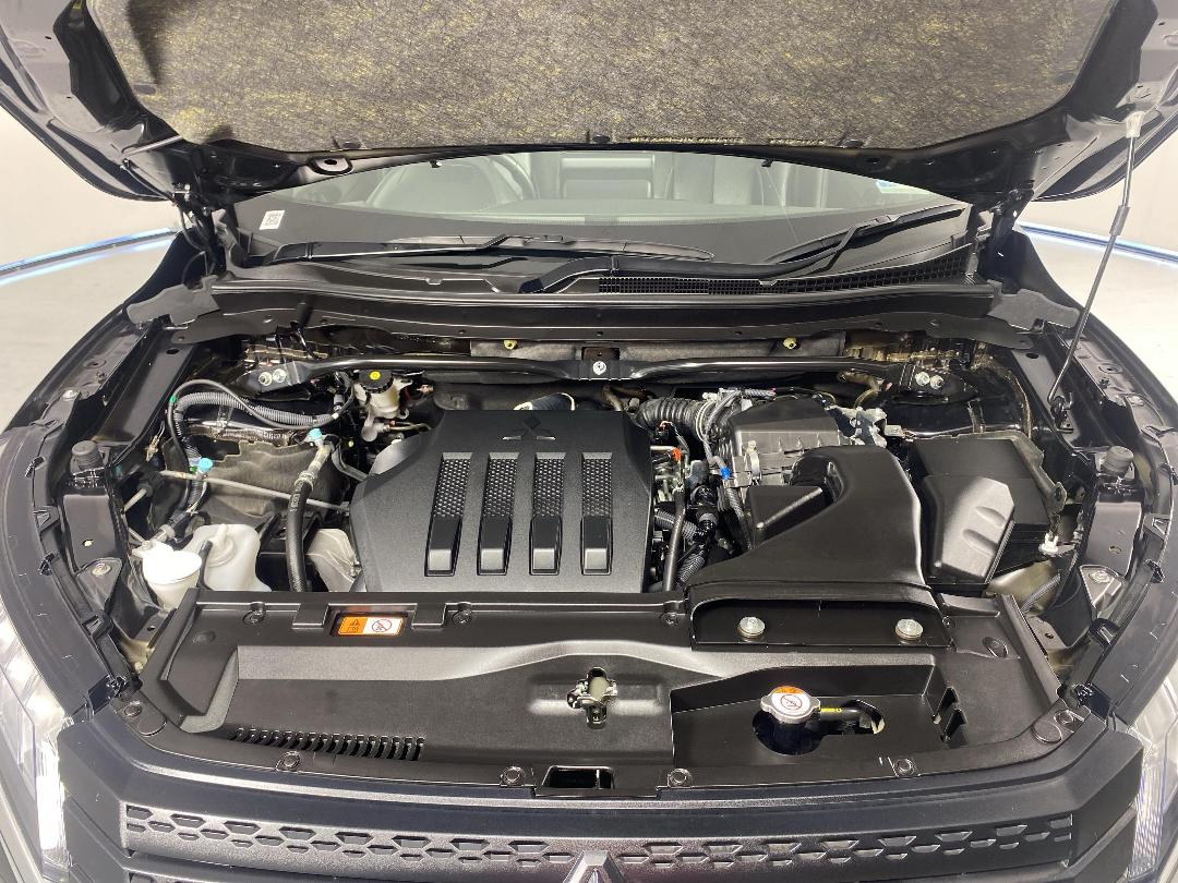 Photo '13' of Mitsubishi Eclipse Cross