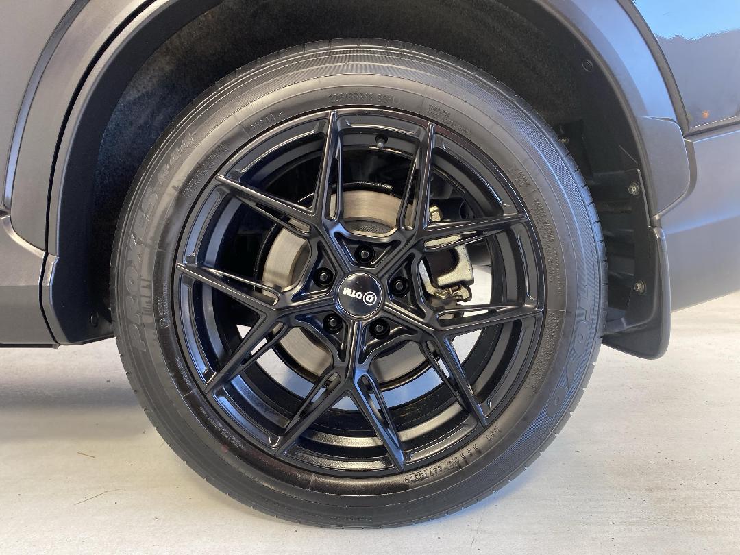 Photo '11' of Mitsubishi Eclipse Cross