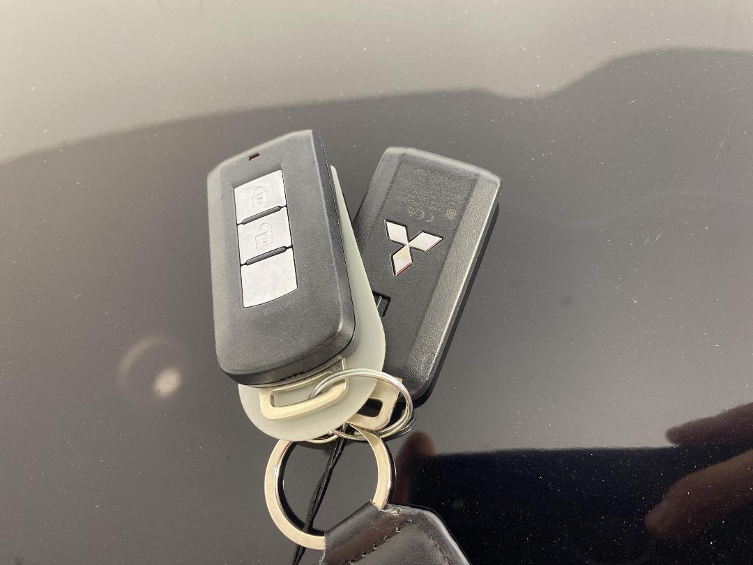 Photo '22' of Mitsubishi Eclipse Cross