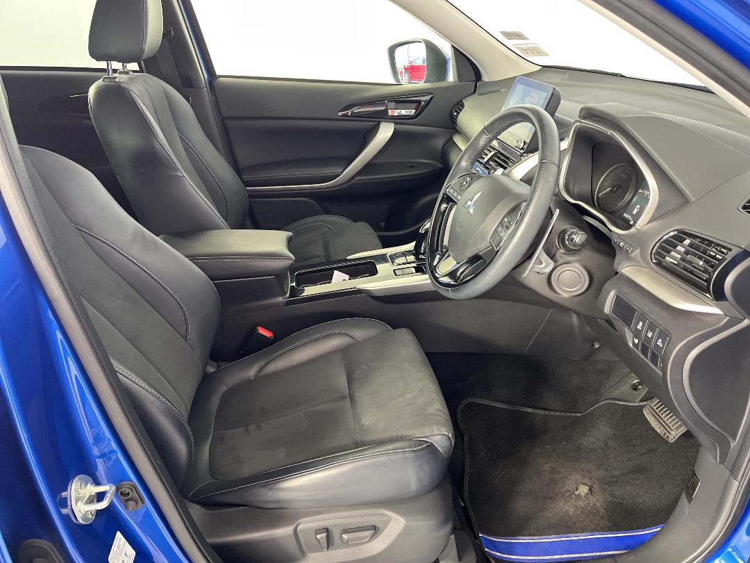 Photo '16' of Mitsubishi Eclipse Cross