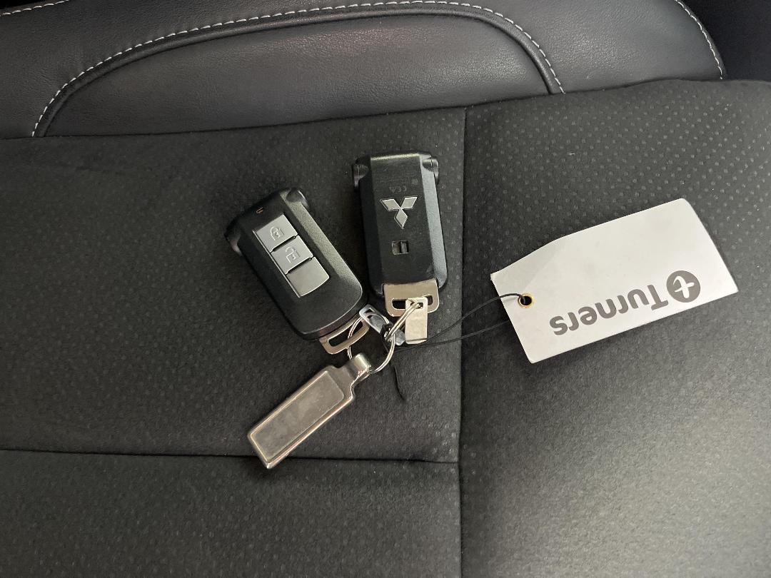 Photo '22' of Mitsubishi Eclipse Cross