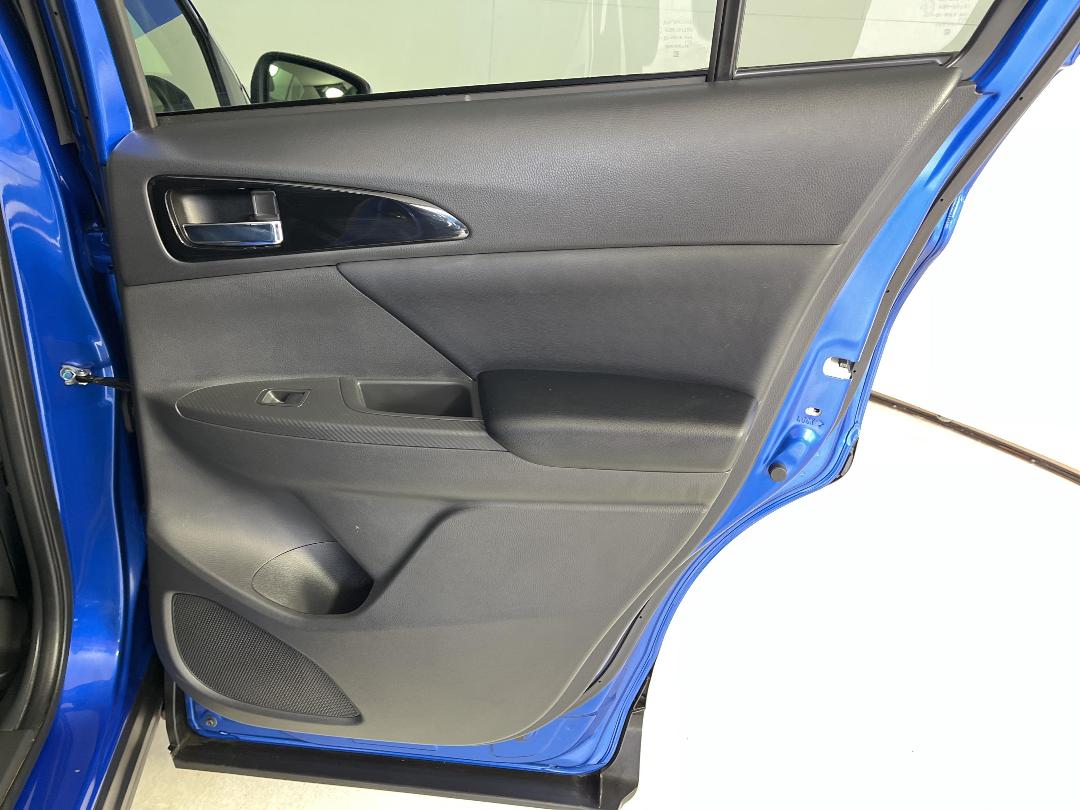 Photo '19' of Mitsubishi Eclipse Cross