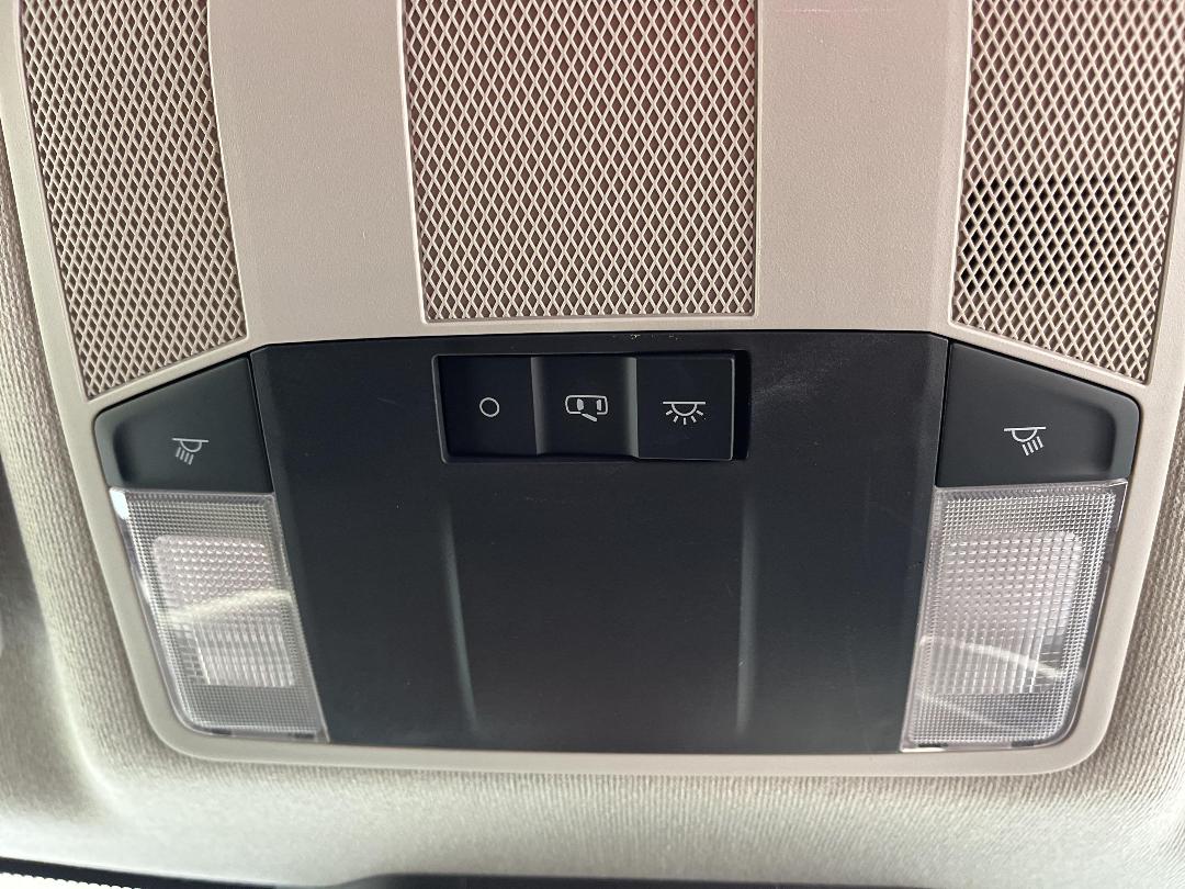 Photo '34' of Mitsubishi Eclipse Cross