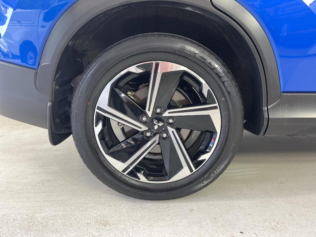 Photo '12' of Mitsubishi Eclipse Cross