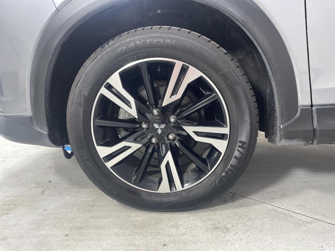 Photo '10' of Mitsubishi Eclipse Cross