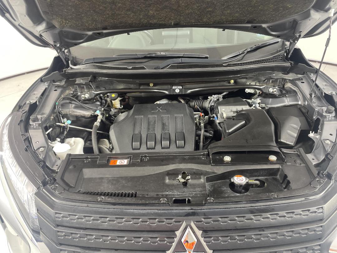 Photo '13' of Mitsubishi Eclipse Cross