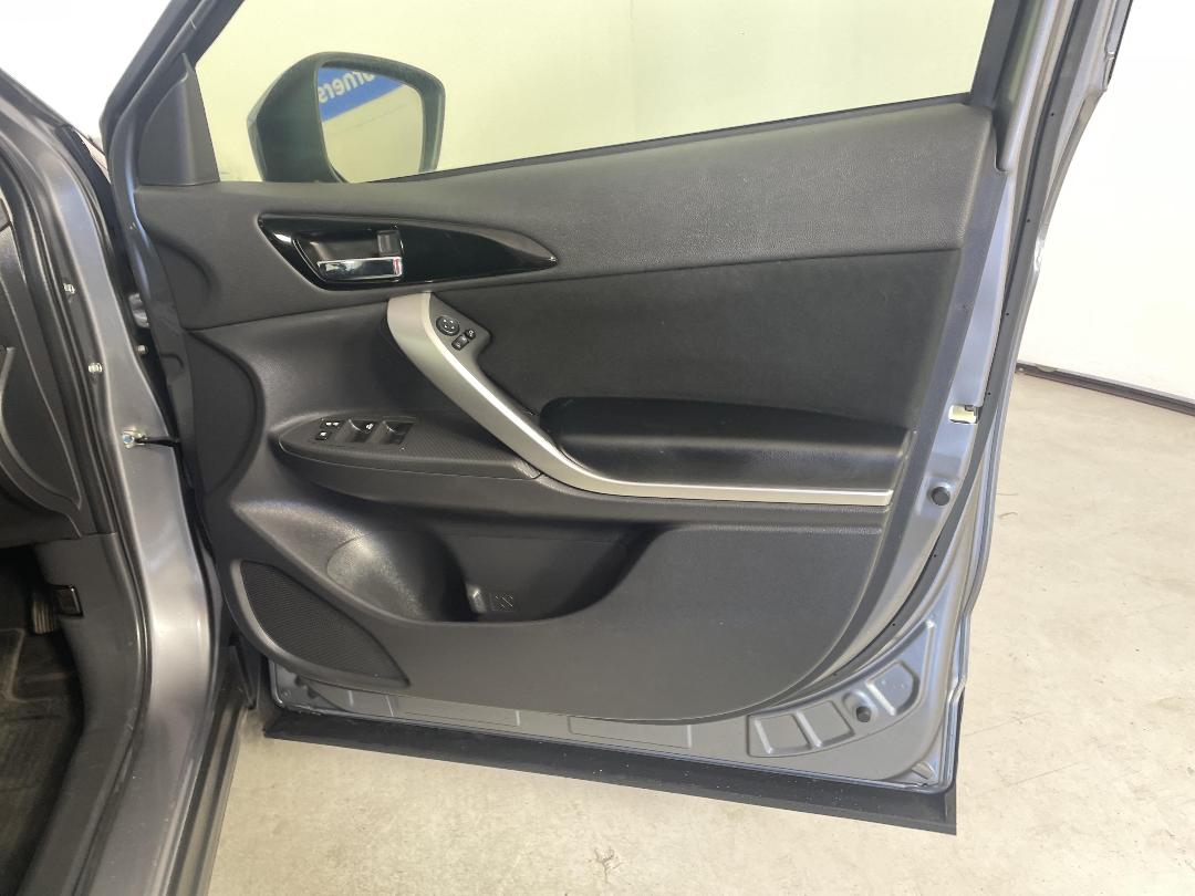 Photo '15' of Mitsubishi Eclipse Cross