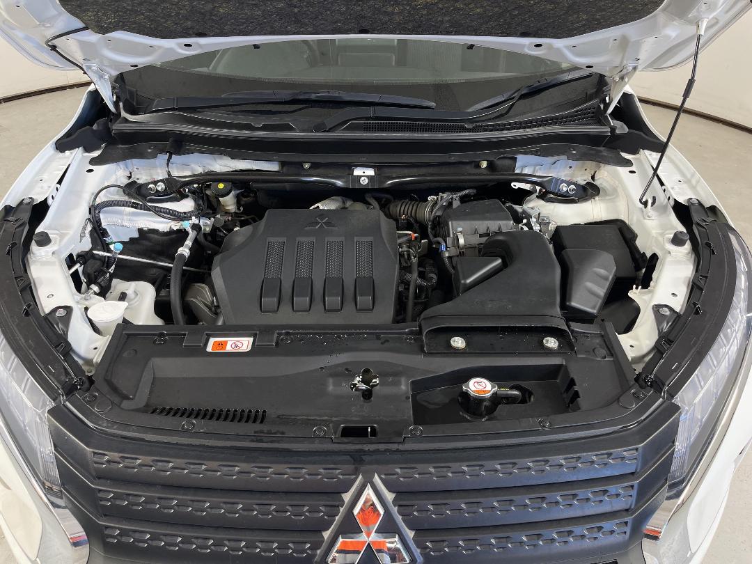 Photo '13' of Mitsubishi Eclipse Cross