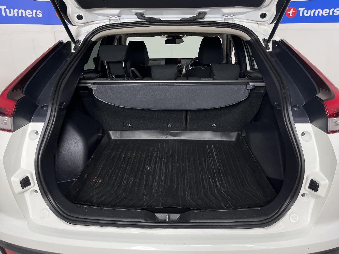 Photo '14' of Mitsubishi Eclipse Cross