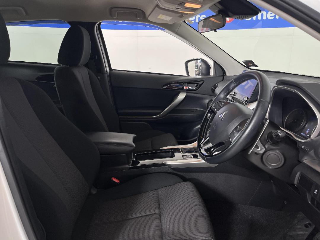 Photo '16' of Mitsubishi Eclipse Cross