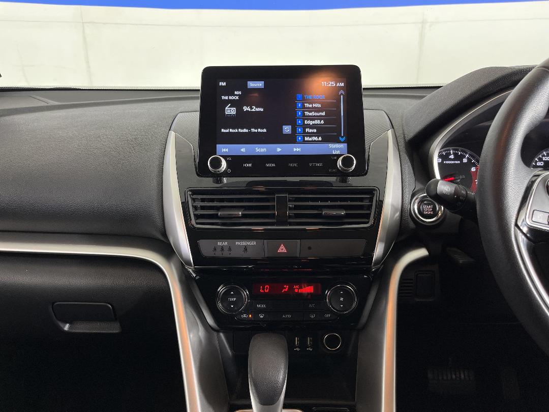 Photo '18' of Mitsubishi Eclipse Cross