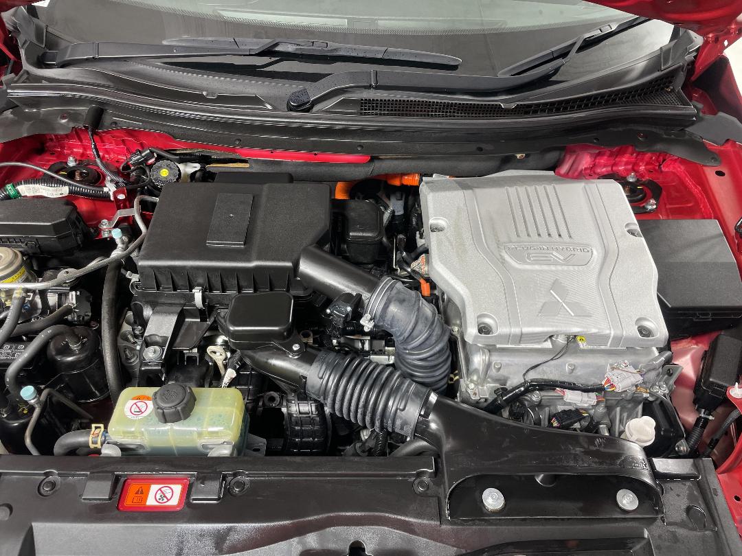 Photo '13' of Mitsubishi Eclipse Cross