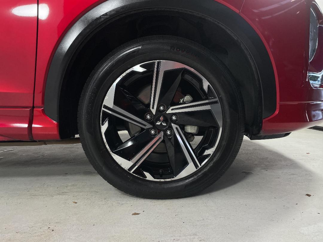 Photo '9' of Mitsubishi Eclipse Cross