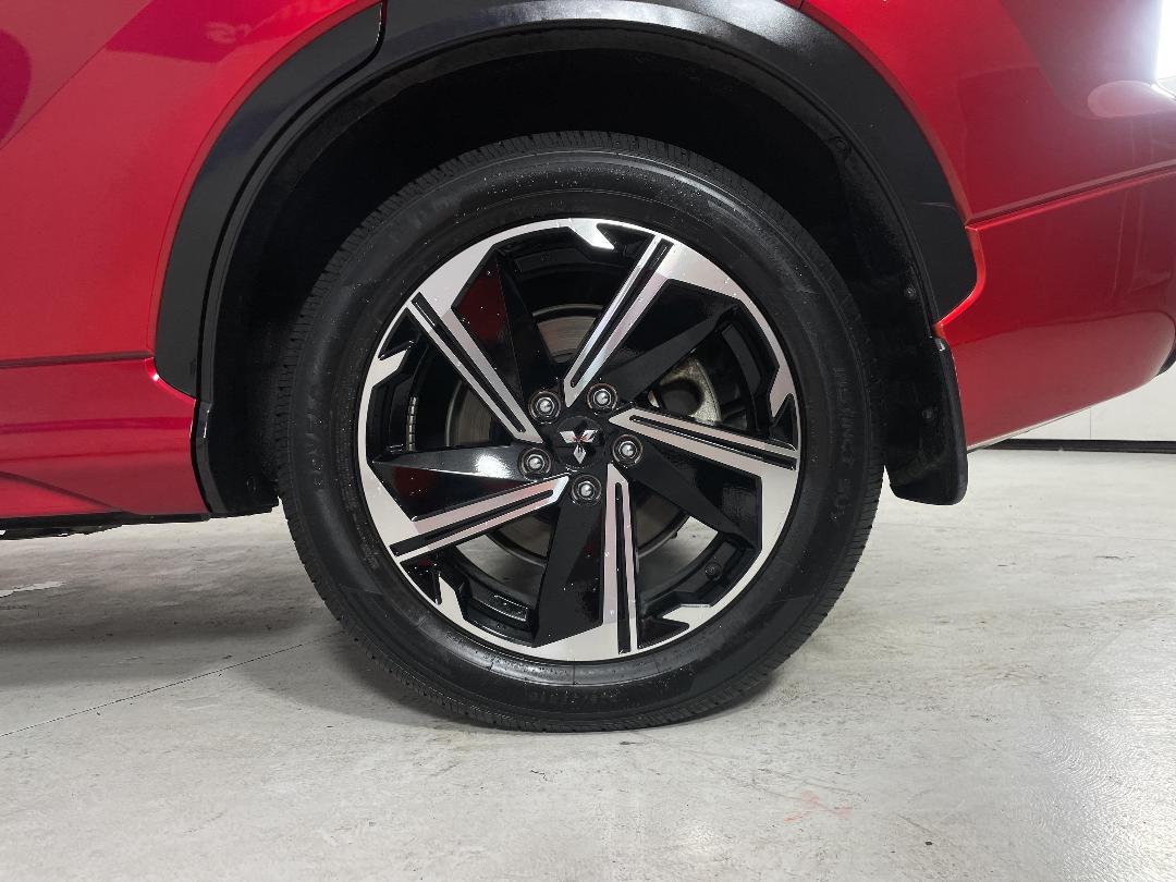 Photo '11' of Mitsubishi Eclipse Cross